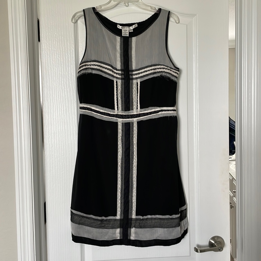 Women’s dress